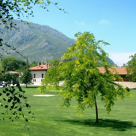 Aldama Golf Отель