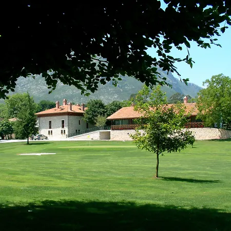 Отель Aldama Golf