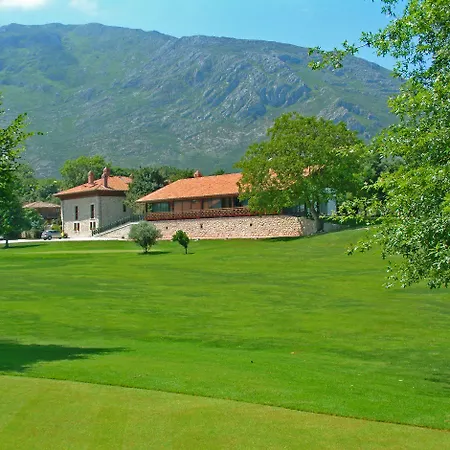 Aldama Golf Отель 3*