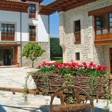 Aldama Golf Hotel 3*