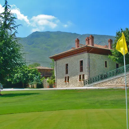 فندق Aldama Golf 3*