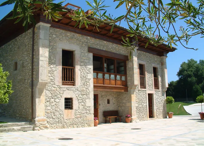 Aldama Golf Hotel 3*