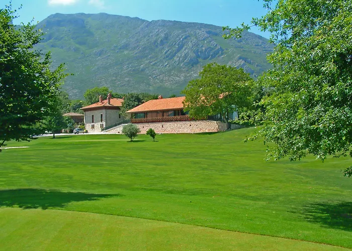 Aldama Golf Hotel 3*